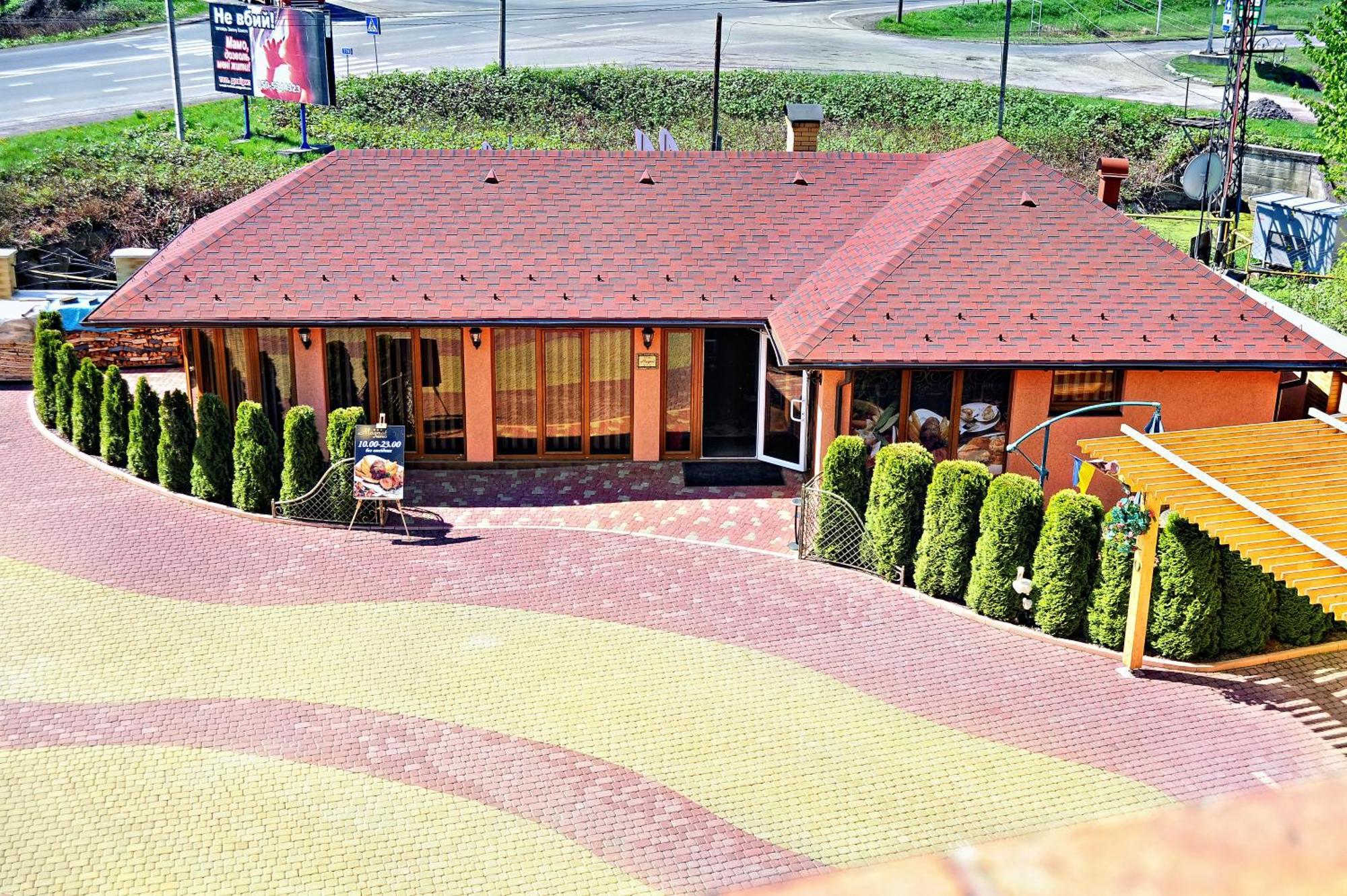 Hotel Magnat Mukačevo Exteriér fotografie