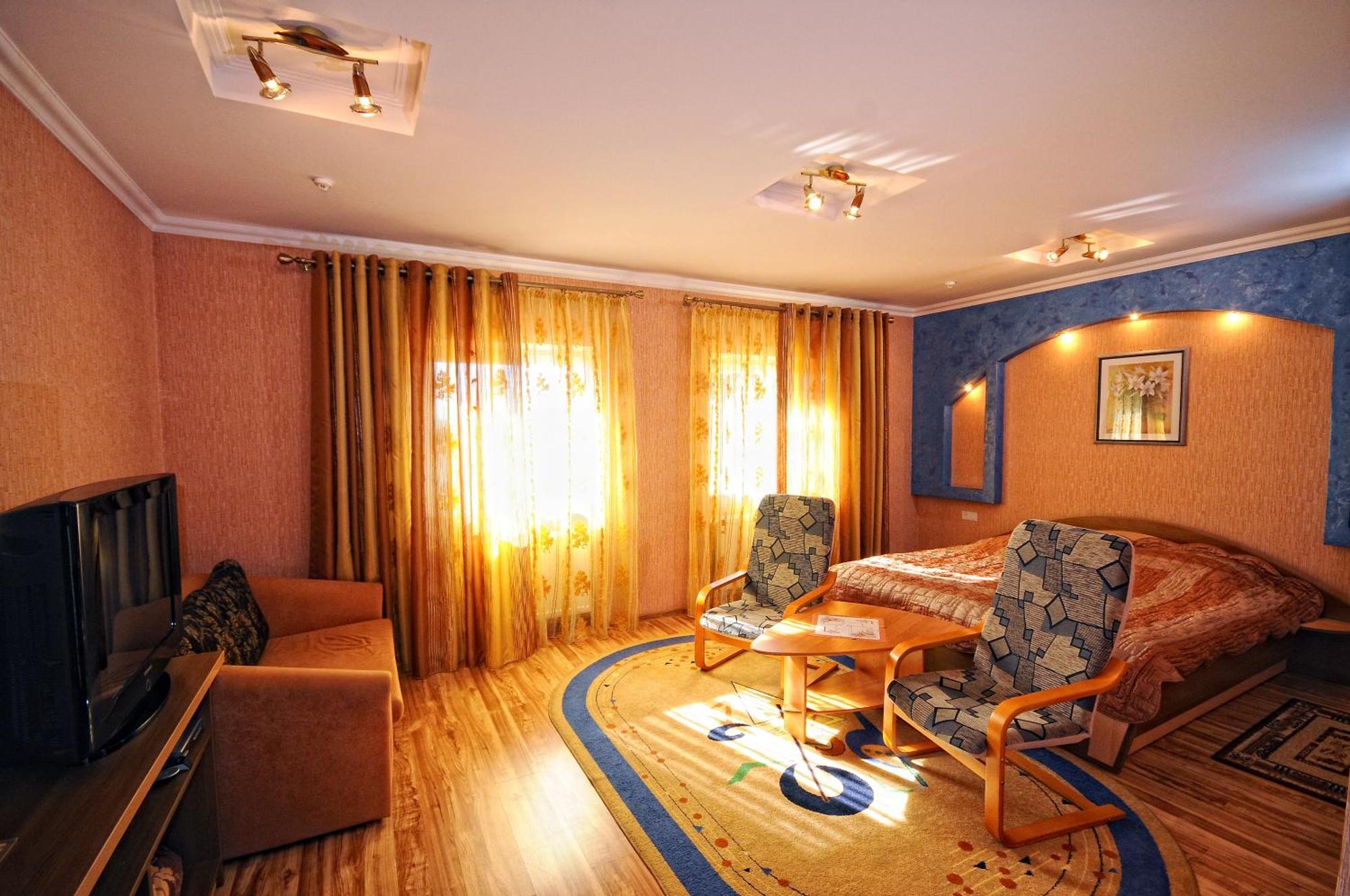 Hotel Magnat Mukačevo Exteriér fotografie