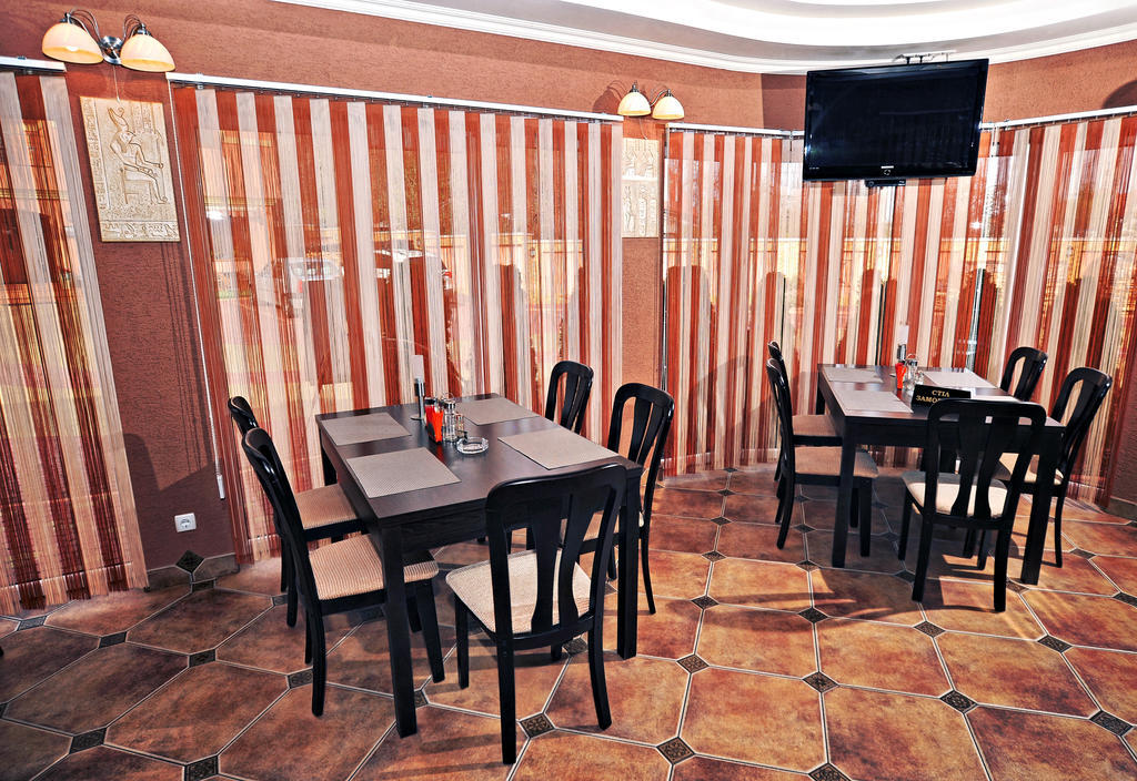 Hotel Magnat Mukačevo Exteriér fotografie